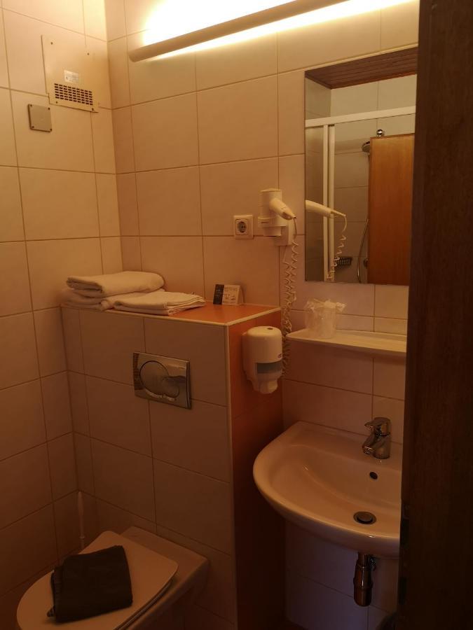 Hotel Wirt Z'Minsta Altmünster Zewnętrze zdjęcie